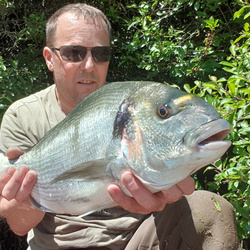 Paul Fenn with a Bream, Gilthead of 6lb 12oz 8dr