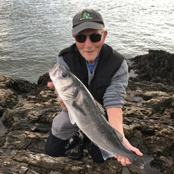 Mike Hodge with a Bass of 6lb 4oz
