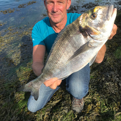 Rob Wheaton with a Bream, Gilthead of 5lb 2oz 8dr