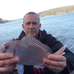 Rob Wheaton with a shore caught Couches bream - 1lb.4oz (09/04/2017)