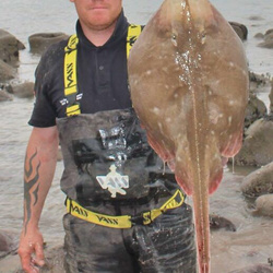Andy Webb with a Ray, Small Eyed of 6lb 6oz