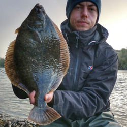 Steve King with a Flounder of 3lb 2oz 5dr