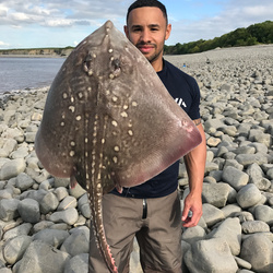 Lloyd Carty with a Ray, Thornback of 7lb 4oz