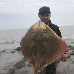 Lloyd Carty with a Ray, Small Eyed of 7lb 9oz