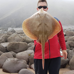 Scott Smy with a Ray, Small Eyed of 9lb 0oz