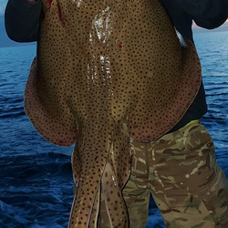 Mark Bryce with a Ray, Blonde of 19lb 4oz