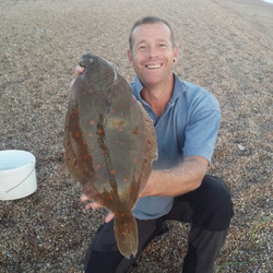 Steve Arnold with a shore caught Plaice - 3lb 8oz 8dr (26th August 2016)
