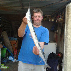 Scott Smy with a shore caught Garfish - 2lb